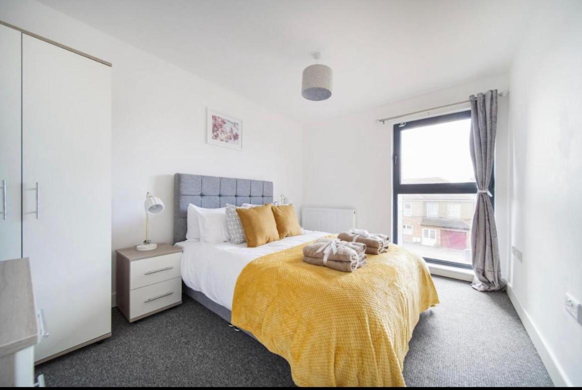 Two Bedrooms, Two Bath, Up To 3 Beds 1 Sofa - Slough Windsor Legoland Eksteriør billede