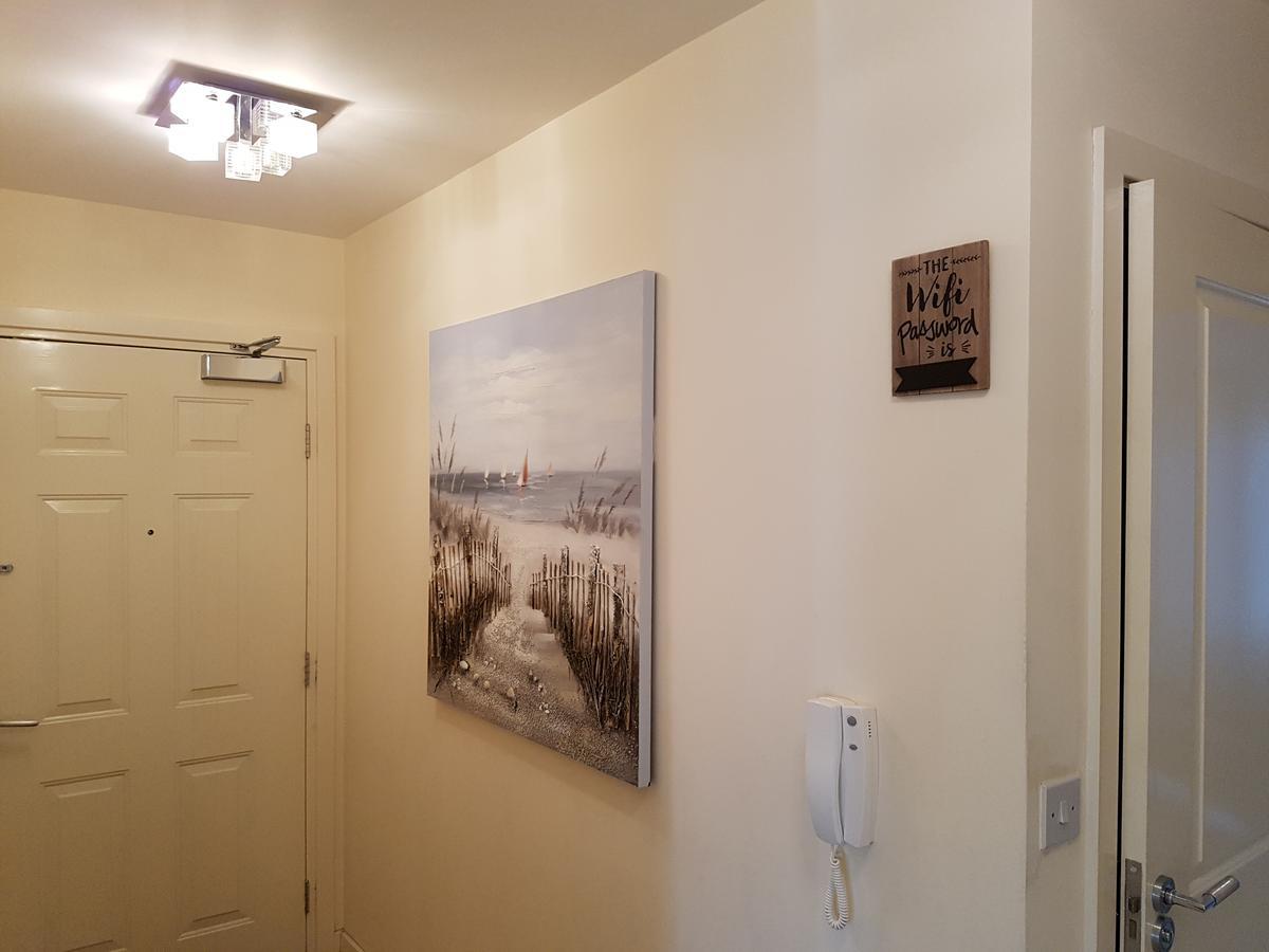 Two Bedrooms, Two Bath, Up To 3 Beds 1 Sofa - Slough Windsor Legoland Eksteriør billede