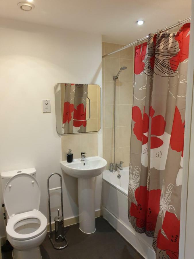 Two Bedrooms, Two Bath, Up To 3 Beds 1 Sofa - Slough Windsor Legoland Eksteriør billede